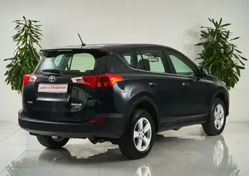 Toyota RAV4 Вид 5