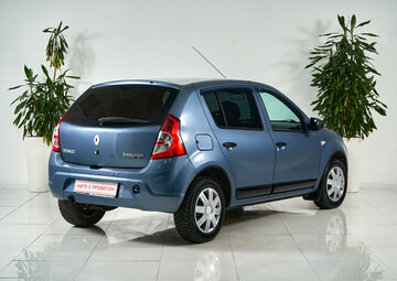 Renault Sandero Вид 5