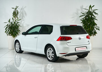 Volkswagen Golf Вид 4