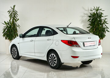 Hyundai Solaris Вид 4
