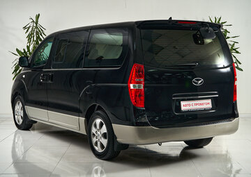 Hyundai Grand Starex Вид 4