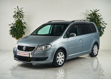 Volkswagen Touran Вид 1
