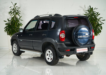 Chevrolet Niva Вид 4