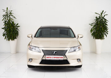 Lexus ES Вид 2