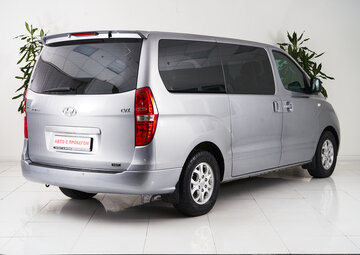 Hyundai Grand Starex Вид 5
