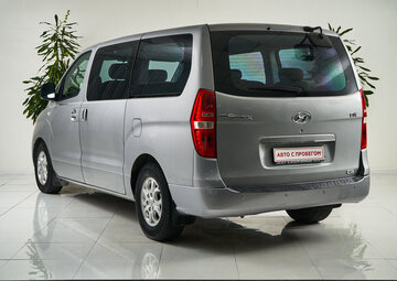 Hyundai Grand Starex Вид 4
